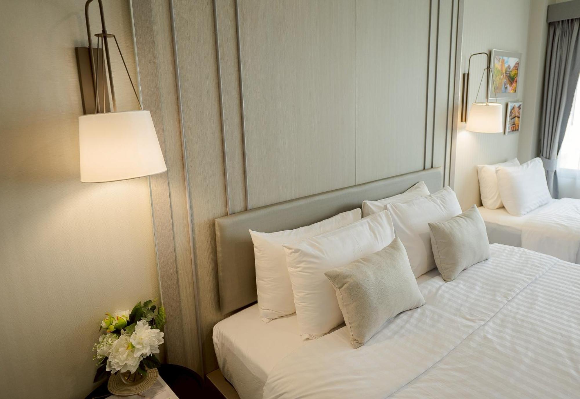 The Navy House Hotel Sattahip Exterior photo